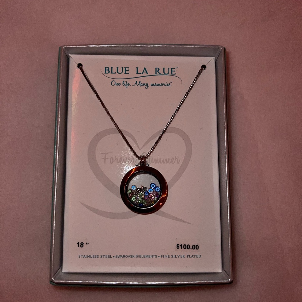 NWT Stainless steel Swarovski Necklace